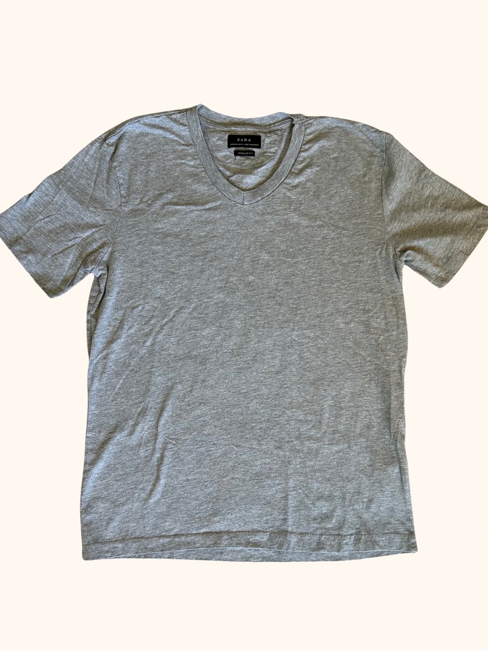 Zara Gray V-Neck Men’s Medium Short Sleeve Tee